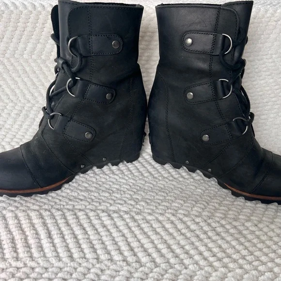 Sorel Black Women's Joan of Arctic - Picture 2 of 10